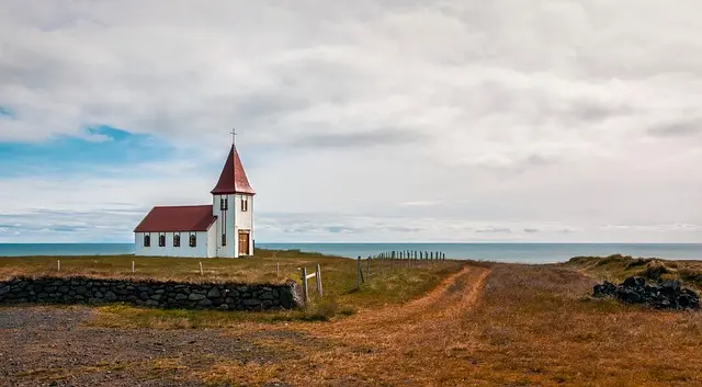 Essential Off the Beaten Path Travel Tips